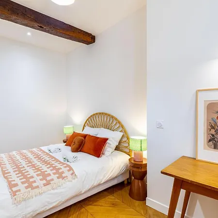 Appartamento Guestready - A Classic Hideaway In Sorbonne Parigi
